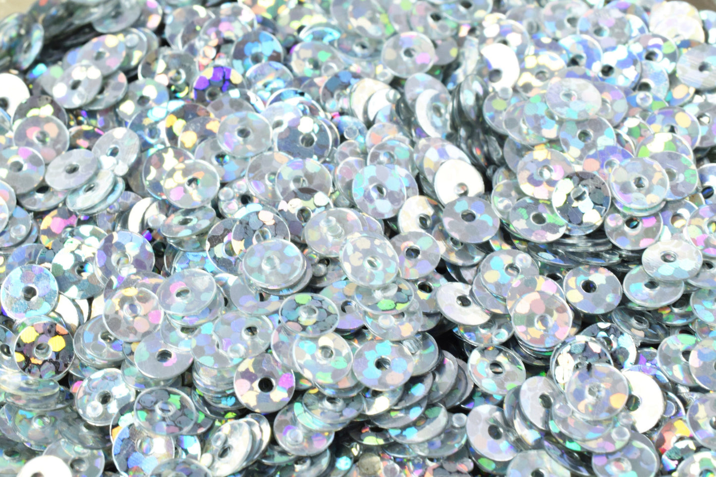 3/4/6mm Silver Iridescent Sequins Sheen Round Sequins/Loose Paillettes,Wholesale Sequins,Shimmering Sequin Apparel,Shoe De...