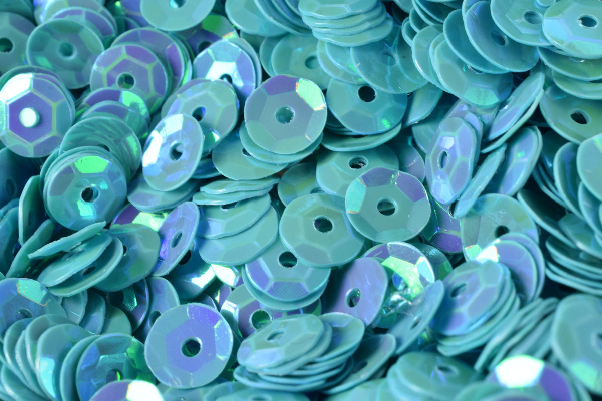 Round Sequins Loose Turquoise Shimmer Cup: Iridescent Apparel Trim, Flat Round Sheen (4mm & 6mm, Center Hole)