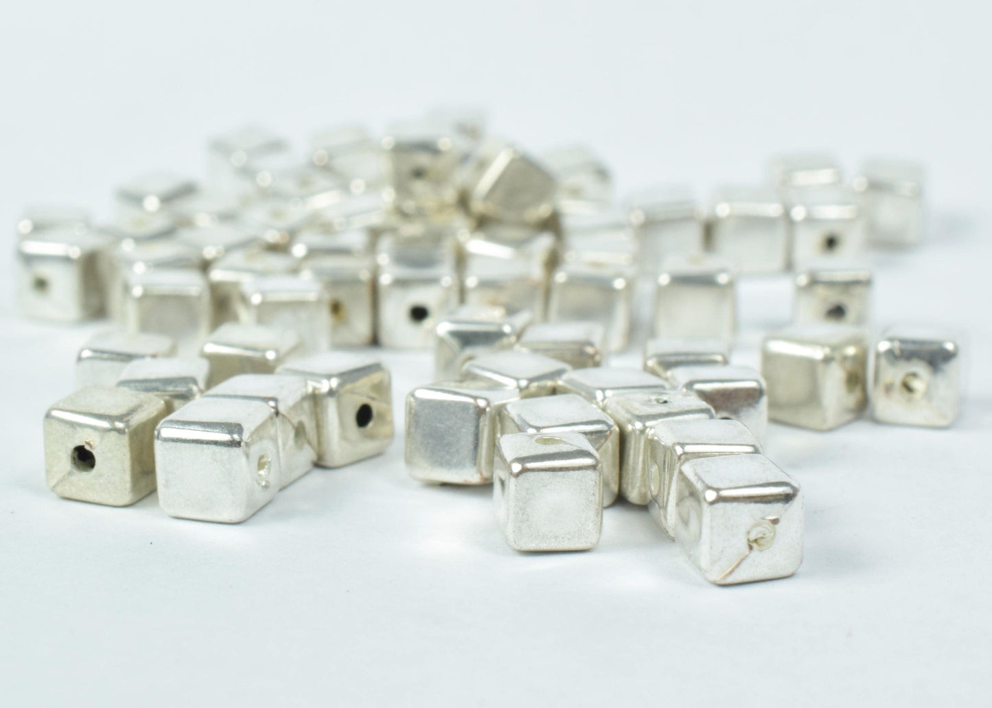 5mm Plastic Square Minimalists Beads, Sold by 100pcs, 1mm hole opening, Silver minimalist beads, Wholesale beads, Acrylic...