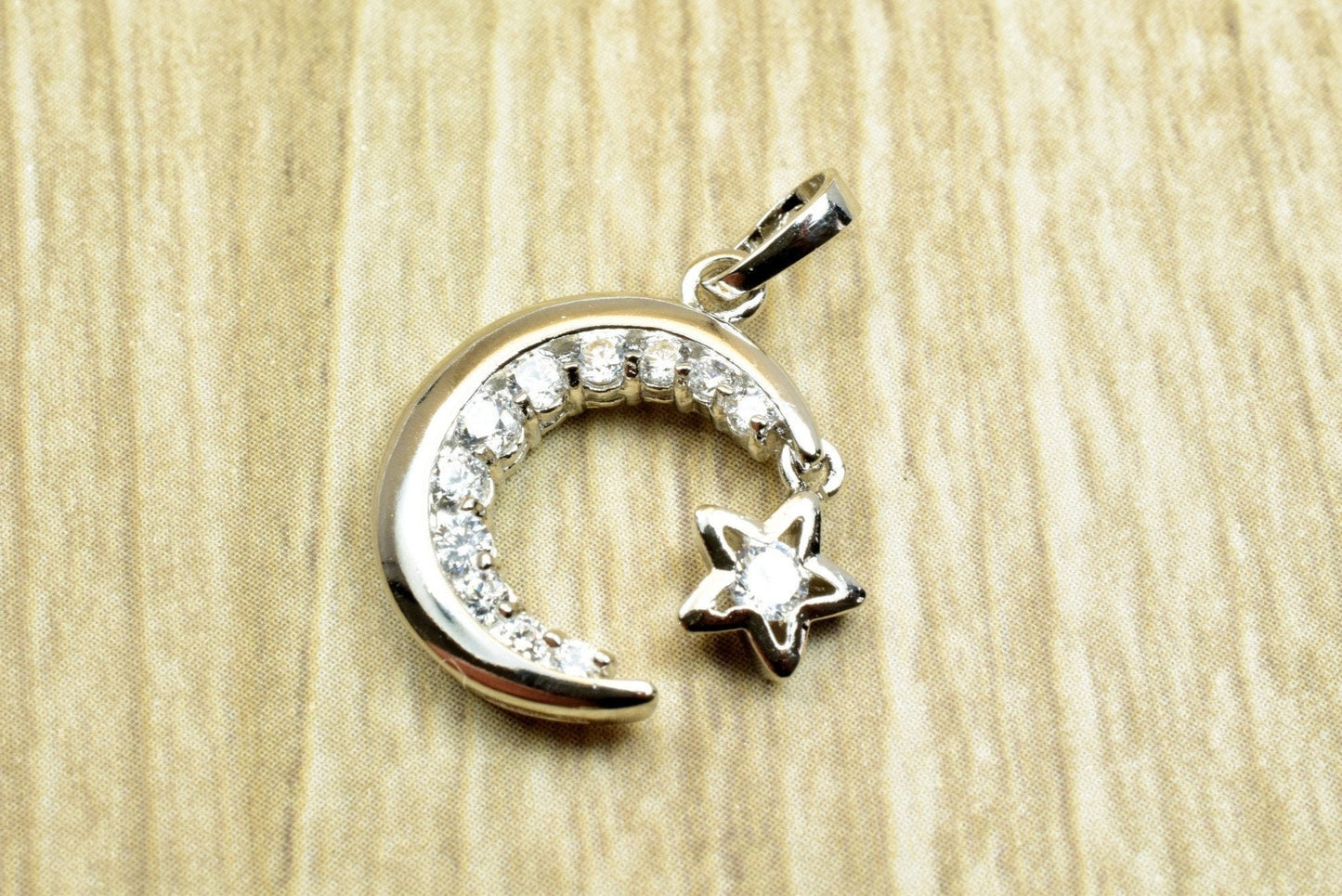 18K White Gold Filled Star Moon Pendant Charm With Cubic Zircon (CZ) Rhinestone Size 20x15mm Bling Bling Bohemian Finding...