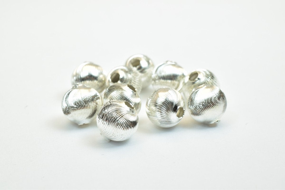 100 PCs Silver Plated Carved Round Beads 8mm Diamond Cut