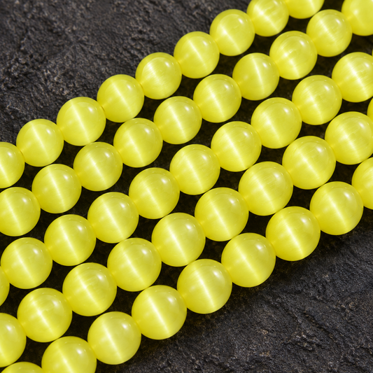Yellow Cat Eye - dark close-up
