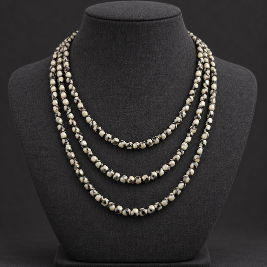 Tibetan DZI Agate - neck display