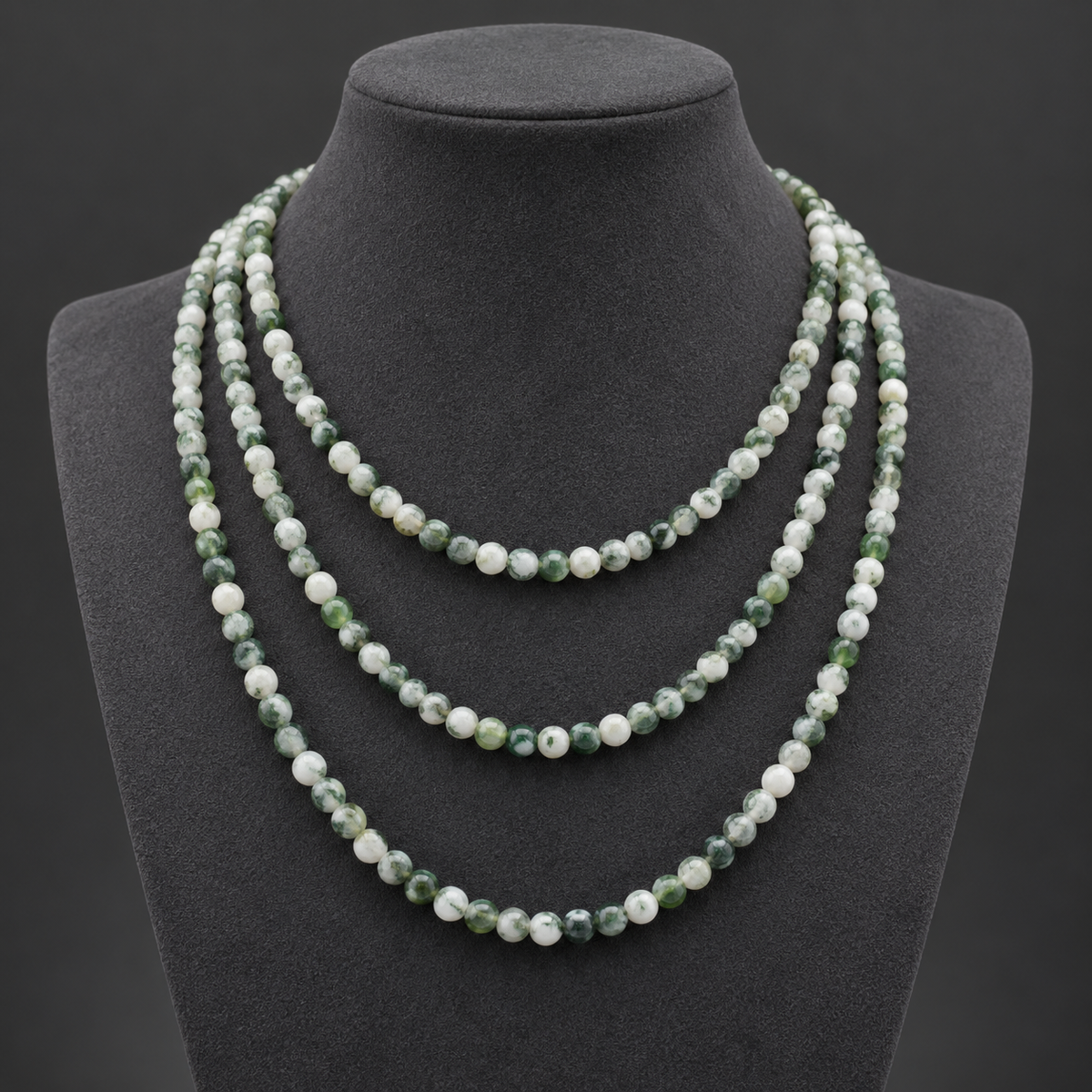 Moss Agate - neck display
