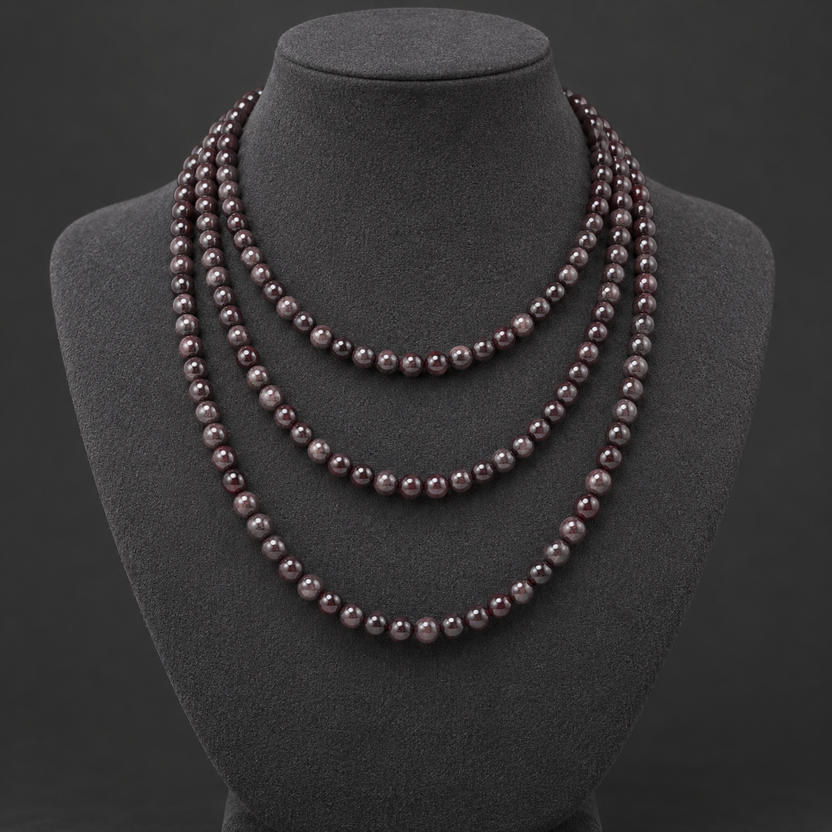 Dark Garnet - neck display