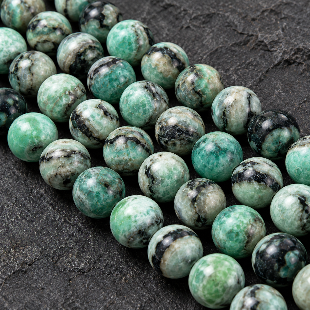 Green Crazy Agate - dark close-up