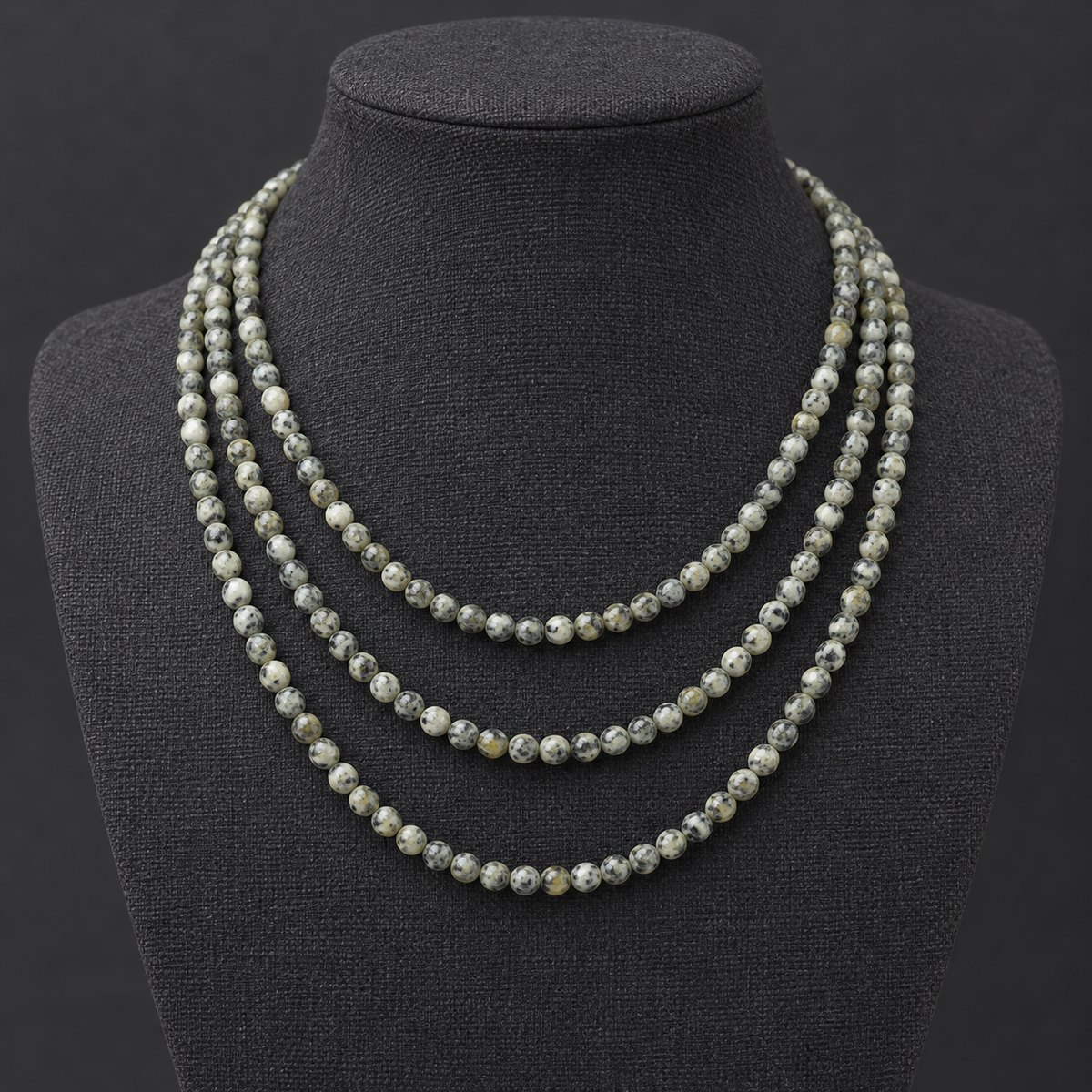 Dalmatian Jasper - neck display