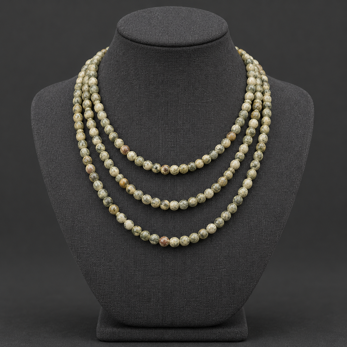Maifanite - neck display