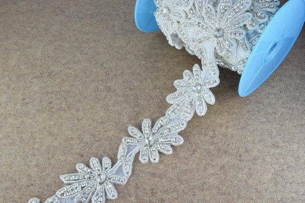 DIY 1 Yard Flower Crystal Rhinestone with Seed Beads Trim Silver Color with Clear Rhinestone RT0092 jewelry making supplie...