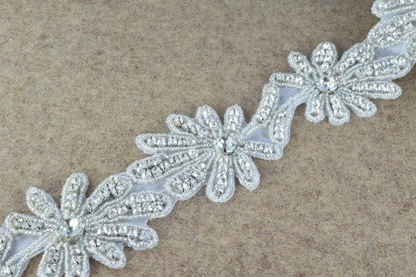 DIY 1 Yard Flower Crystal Rhinestone with Seed Beads Trim Silver Color with Clear Rhinestone RT0092 jewelry making supplies