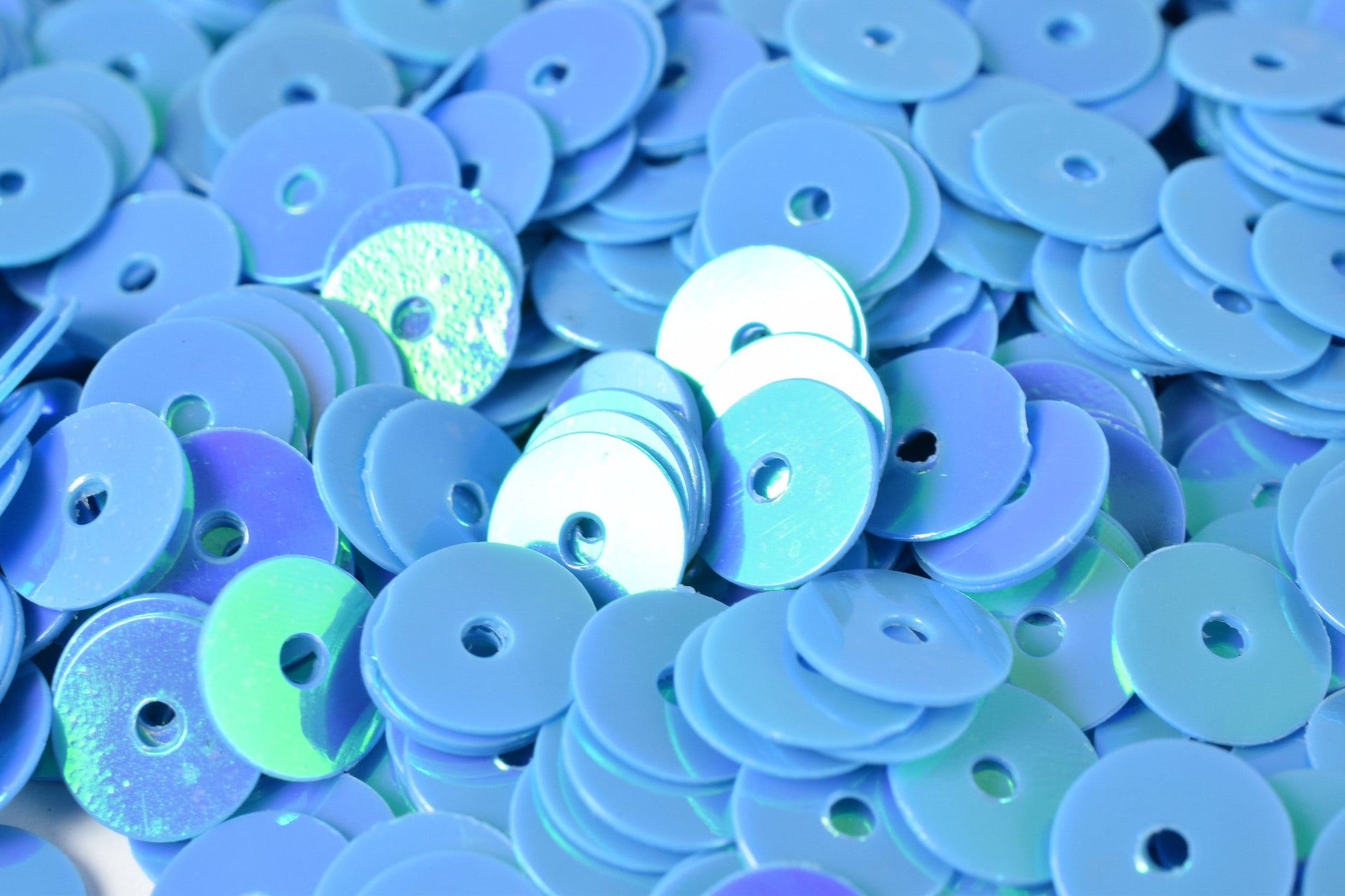 4mm Aqua Blue Iridescent Sequins: Shimmering Craft Embellishments, Lightweight Flat Round (2000pcs, Center Hole, Sewing)