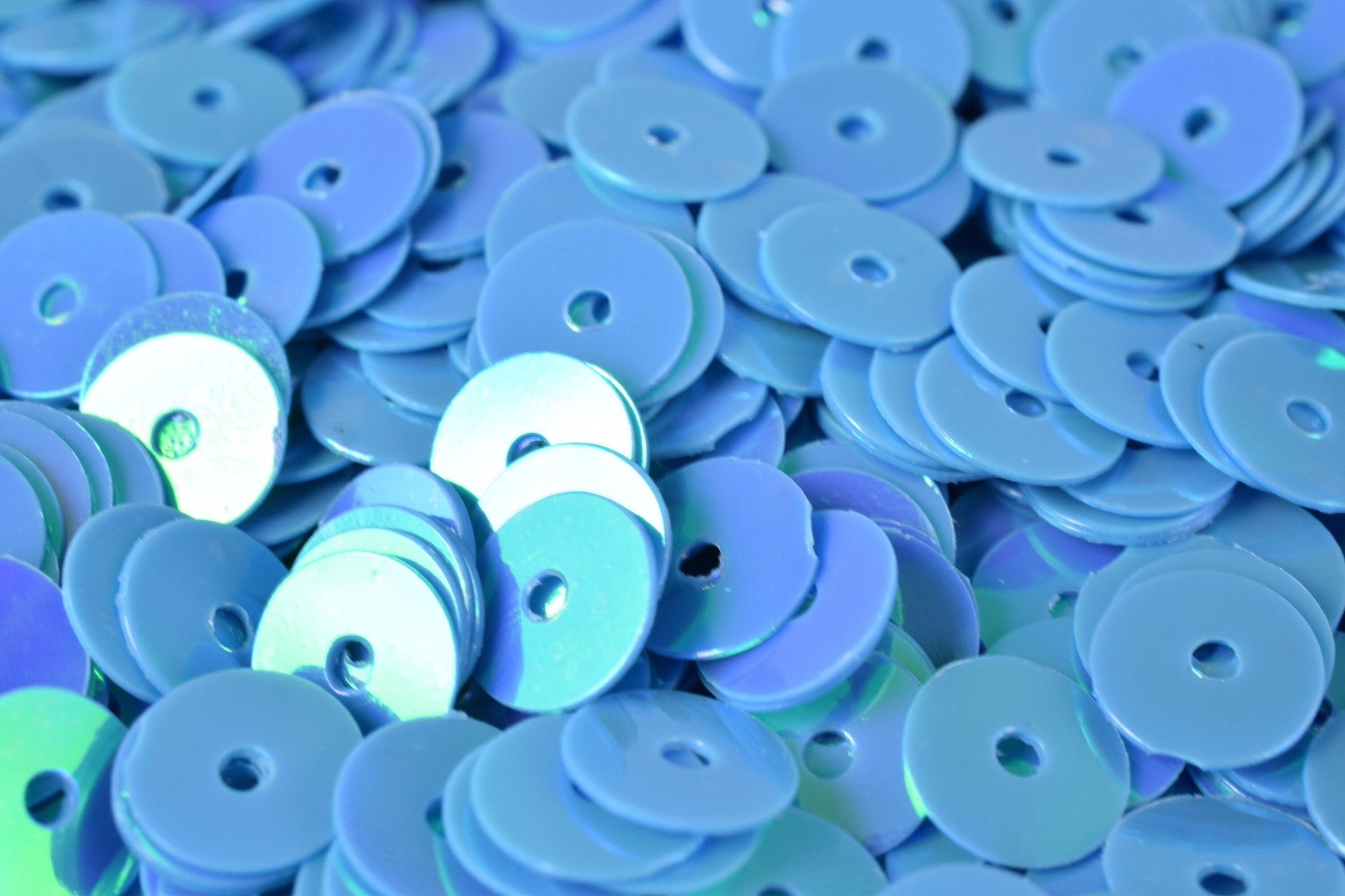 4mm Aqua Blue Iridescent Sequins: Shimmering Craft Embellishments, Lightweight Flat Round (2000pcs, Center Hole, Sewing)