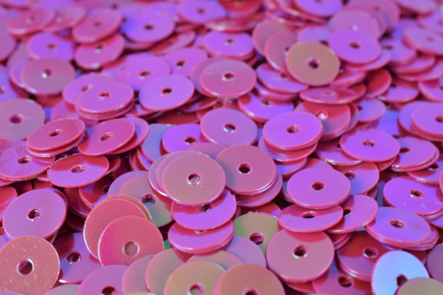 Clear Dark Hot Pink Iridescent Sequins Flat Round, Multi-Size Loose Paillettes (3-6mm, 2000pcs Pack, Lightweight Craft Trim)