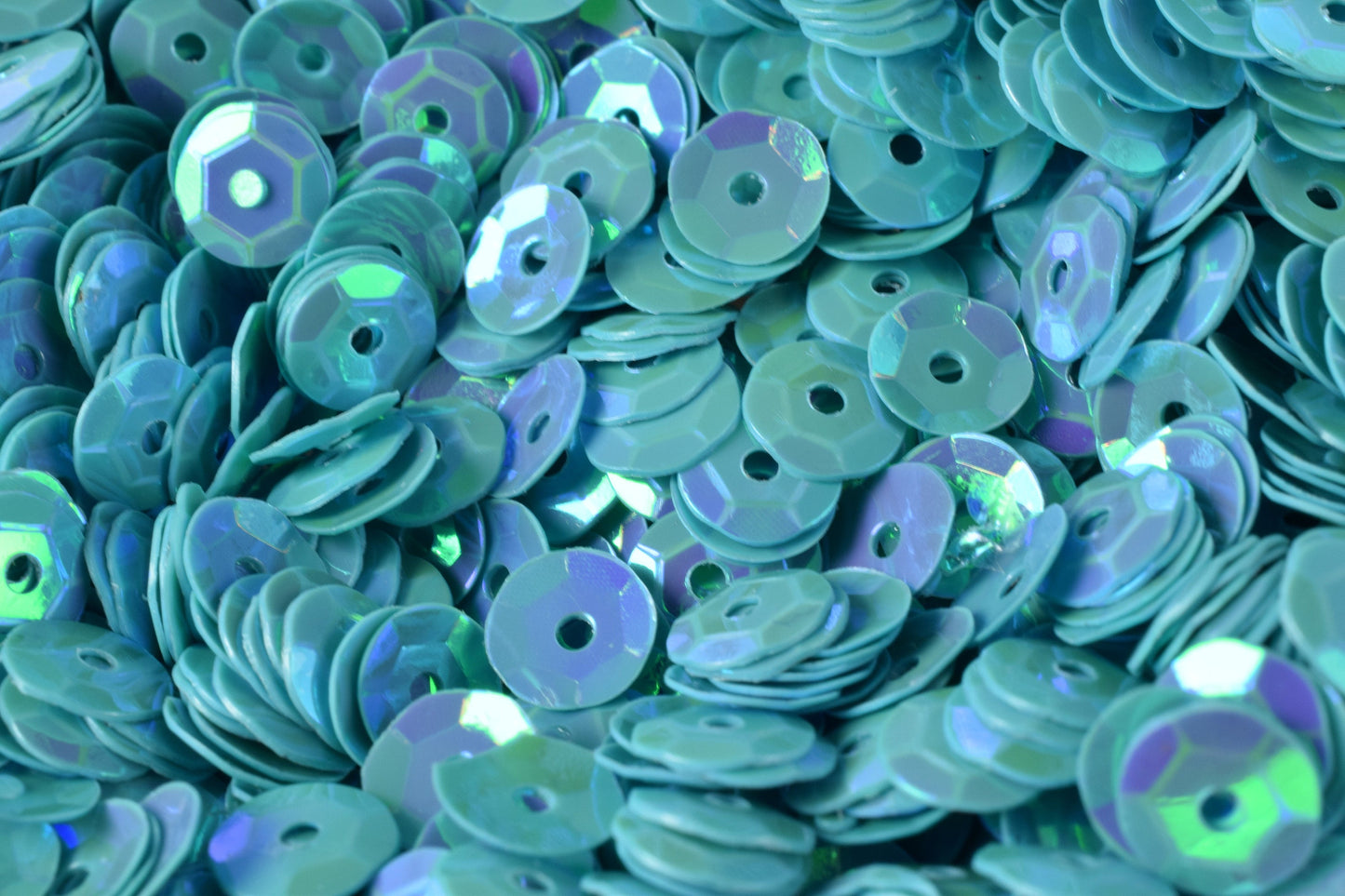 Round Sequins Loose Turquoise Shimmer Cup: Iridescent Apparel Trim, Flat Round Sheen (4mm & 6mm, Center Hole)