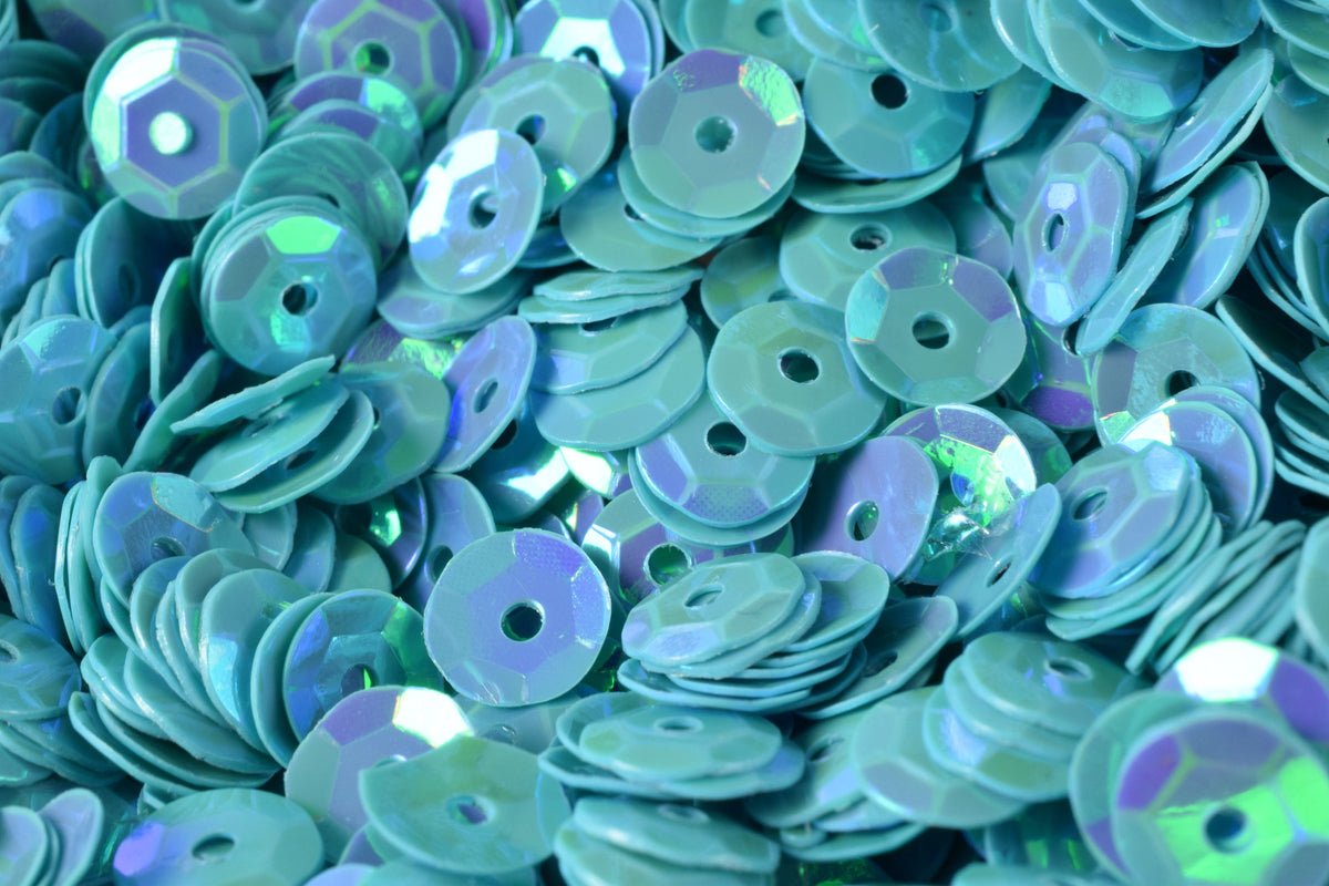 Round Sequins Loose Turquoise Shimmer Cup: Iridescent Apparel Trim, Flat Round Sheen (4mm & 6mm, Center Hole)