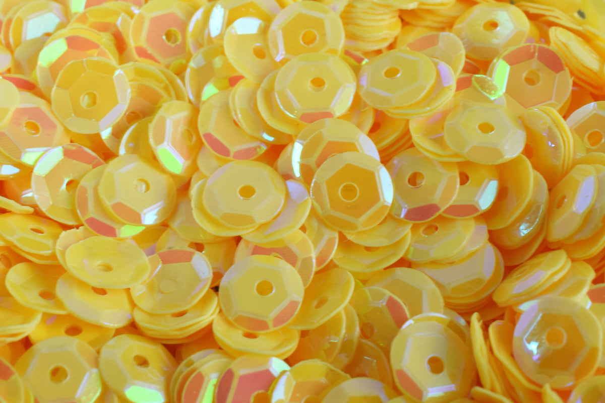 3/4/6mm Light Yellow Cup Glossy Iridescent Sequins Sheen Round Sequins/Loose Paillettes,Wholesale Sequins,Shimmering Sequi...