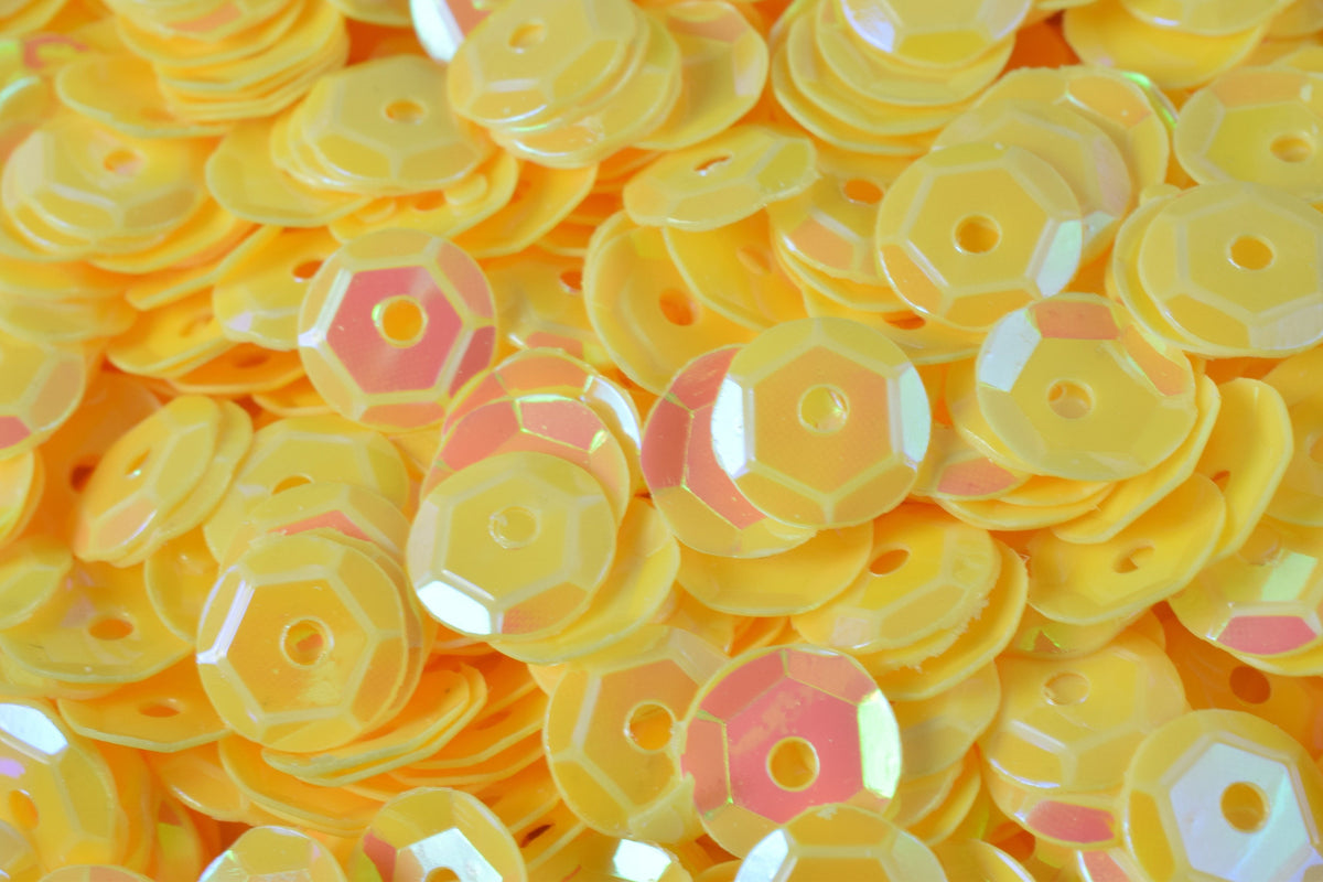 3/4/6mm Light Yellow Cup Glossy Iridescent Sequins Sheen Round Sequins/Loose Paillettes,Wholesale Sequins,Shimmering Sequi...