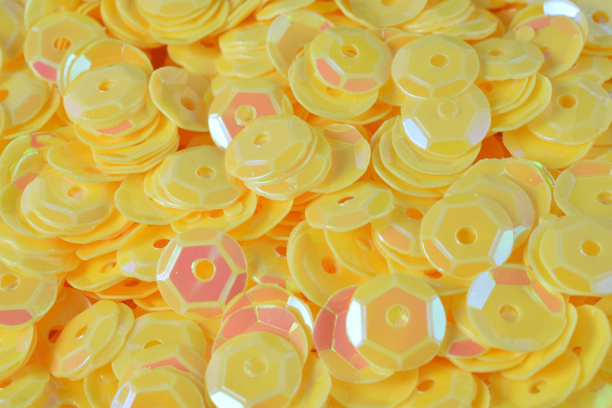 3/4/6mm Light Yellow Cup Glossy Iridescent Sequins Sheen Round Sequins/Loose Paillettes,Wholesale Sequins,Shimmering Sequi...