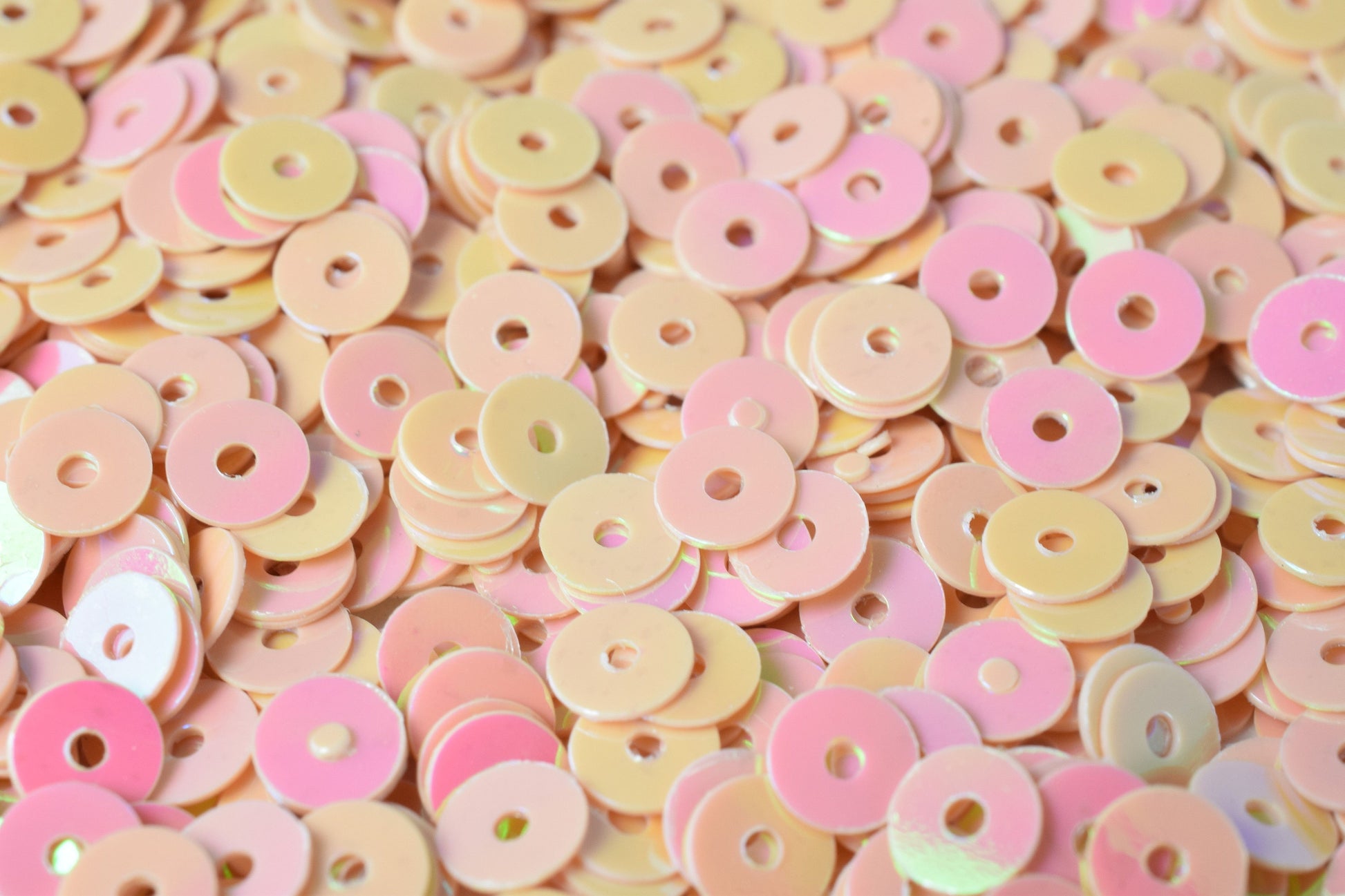 3/4/6mm Peach Baby Pink  Iridescent Sequins Sheen Round Sequins/Loose Paillettes,Wholesale Sequins,Shimmering Sequin Appar...
