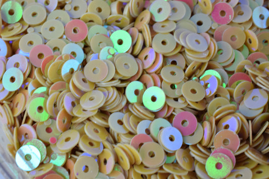 Round Sequins Loose: Warm Beige Iridescent Sheen for Costumes & Crafts (3mm-6mm Sizes, Center Hole, Bulk Pack)