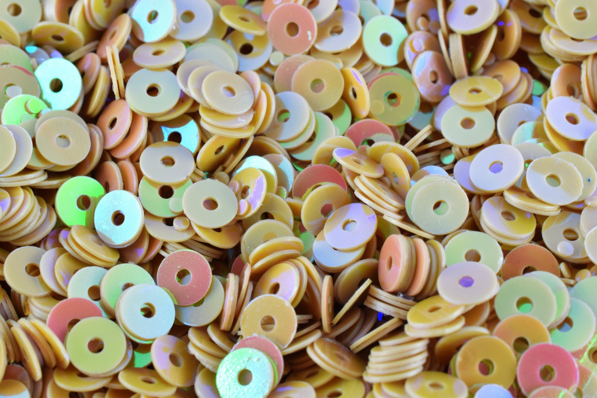 Round Sequins Loose: Warm Beige Iridescent Sheen for Costumes & Crafts (3mm-6mm Sizes, Center Hole, Bulk Pack)