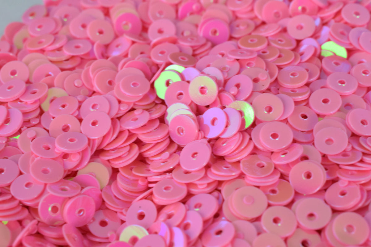 Sheen Round Sequins Iridescent Pink: Sparkling Flat Loose Paillettes for Crafts and Apparel (3mm-6mm Sizes, 2000pcs Pack, Lightweight)