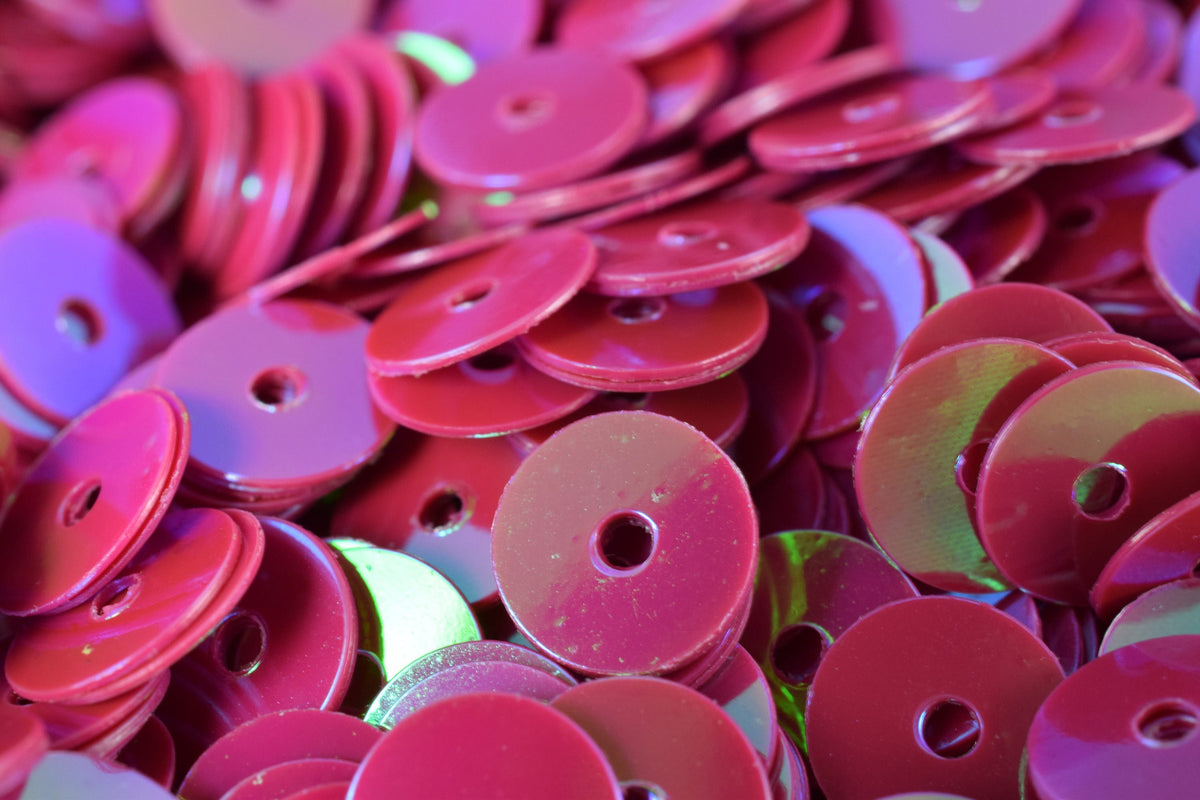 Clear Dark Hot Pink Iridescent Sequins Flat Round, Multi-Size Loose Paillettes (3-6mm, 2000pcs Pack, Lightweight Craft Trim)