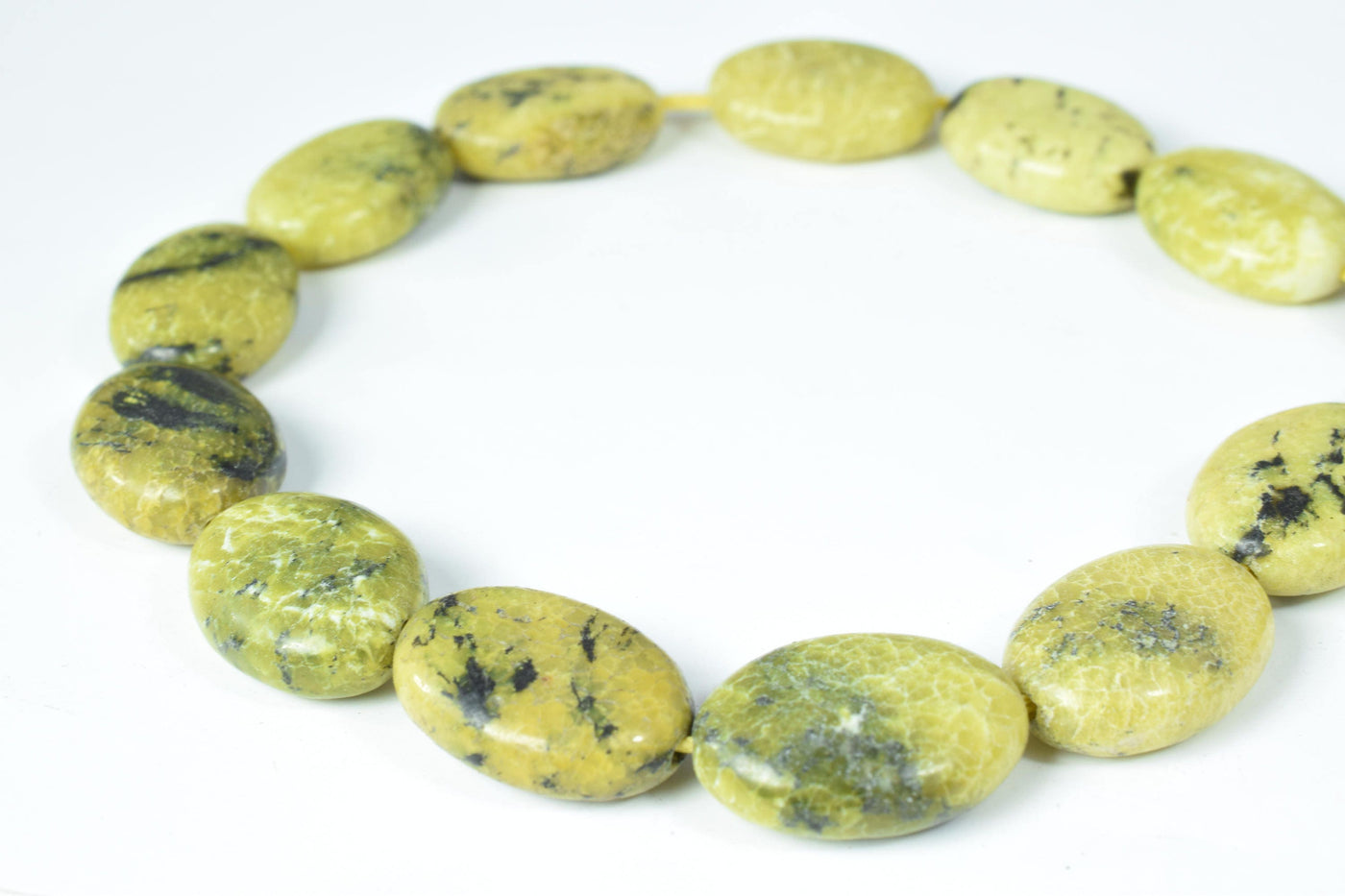 Size 14mm Serpentine Lime Green  Oval Agate Gemstone Beads 1 strand 16 PCs Hole Size 1mm Natural, healing, chakra, birthst...