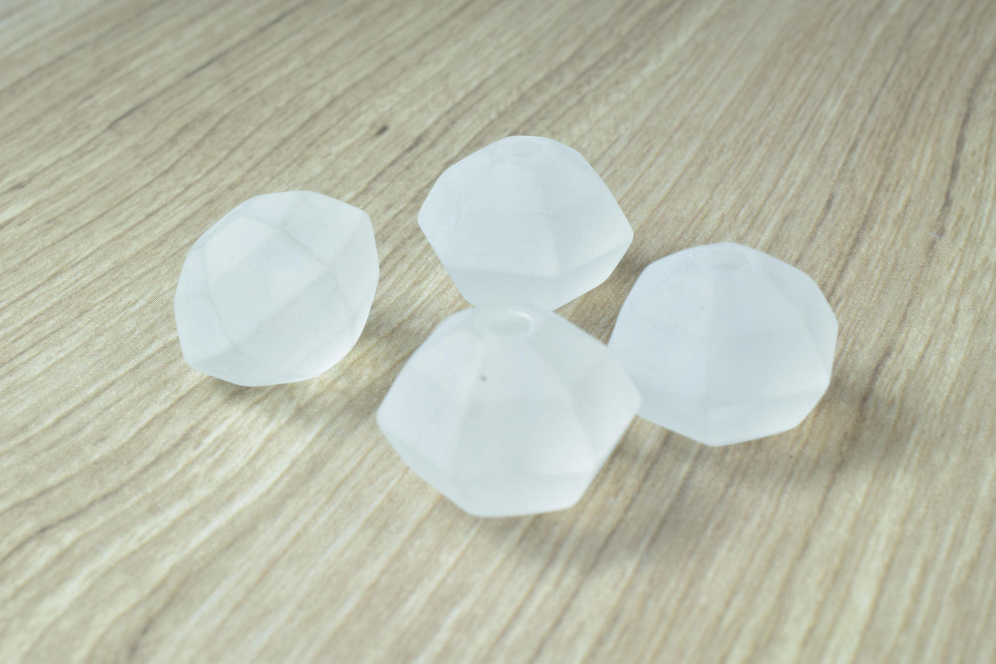 24mm Frosted Matte Clear (50pcs)  Faceted Round Beads Matte Clear/Hexagon Clear Matte Beads, Frosty Matte Beads, Wholesale...