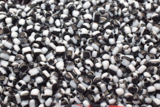 Black/White Glass Seed Beads Sizes 8.0/6.0 Sold by 1 LB/ Pound Size 8/0, 6/0 jewelry making supplies - detail image 2