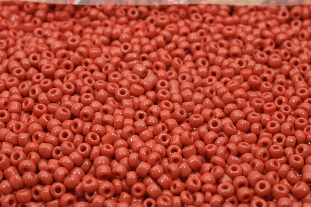 Red Glass Seed Beads Jewelry Making, Size 8/0, 2-3mm Round (1 Pound Bulk, Loose Craft Supply)