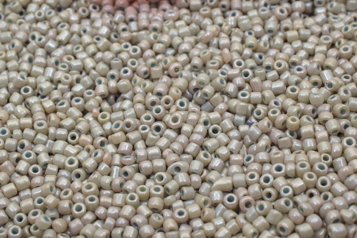 Ligth Brown Glass Seed Beads Sizes 8.0/6.0 Sold by 1 LB/ Pound Size 8/0, 6/0 jewelry making supplies - detail image 3