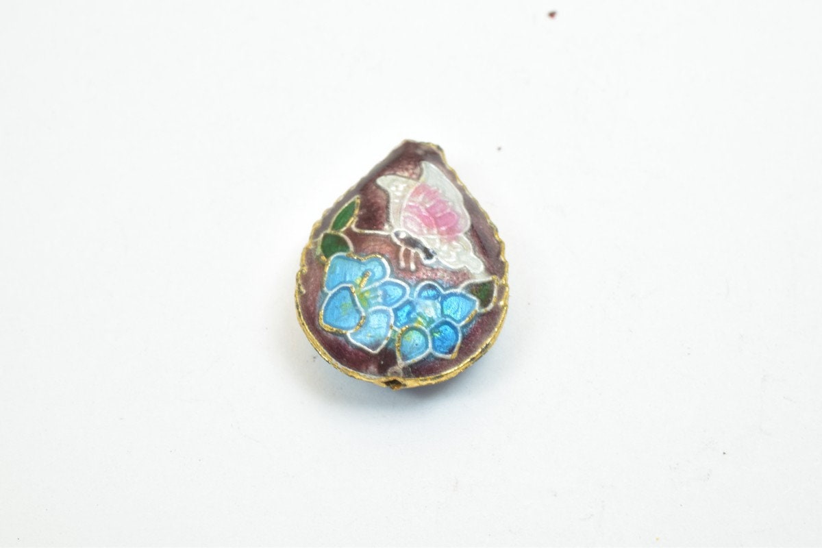 3 PCs Flower Tear Drop Cloisonne Pendant Beads Size 20x15mm Thickness 5mm Hole Size 1mm Enamel Design Sweater Chain Charm...