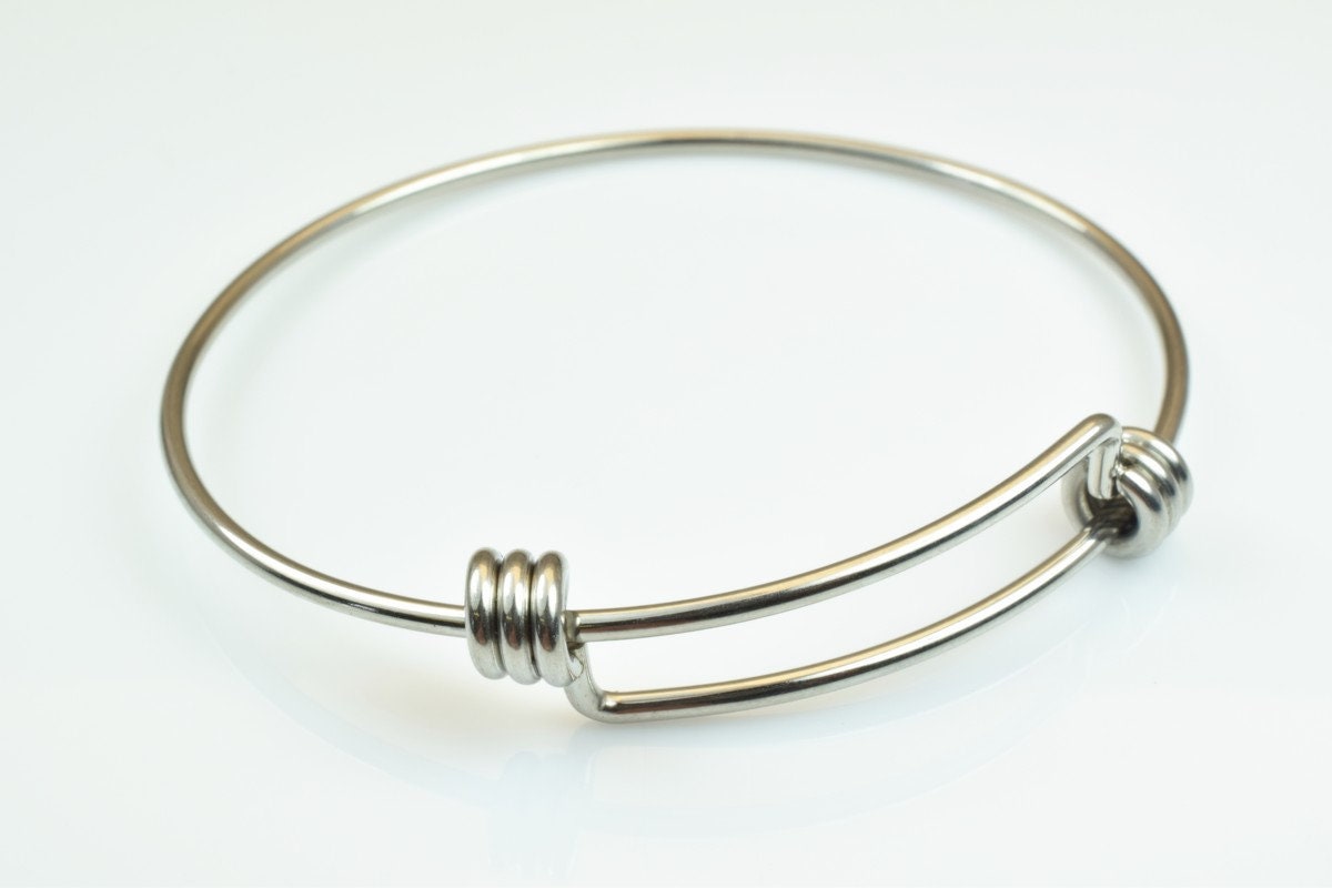 5 PCs Stainless Steel Bangle Unisex & Adjustable Approx Size 67x63x10mm For Jewelry Making Lot of 5 PCs jewelry making sup...
