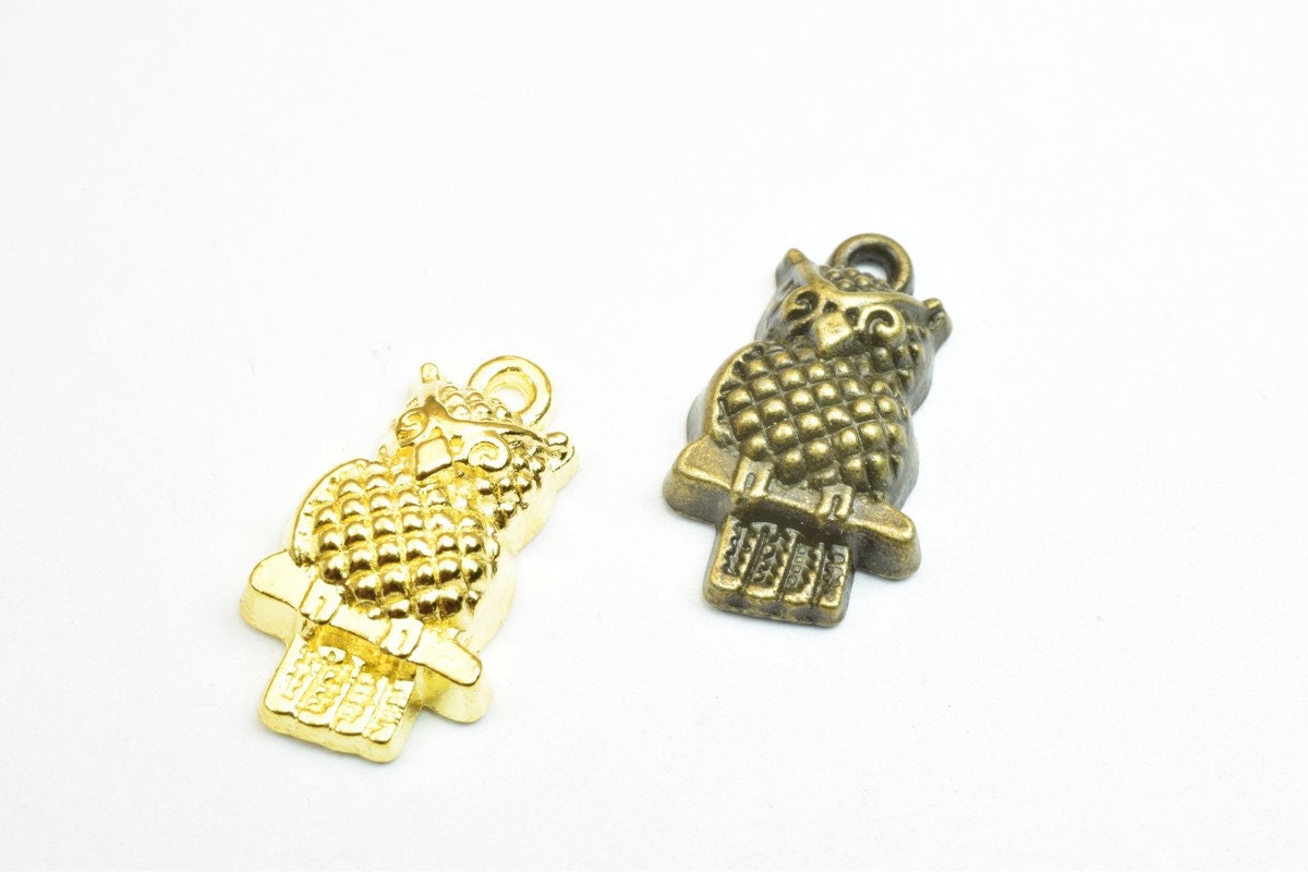 6 PCs Owl Charm Pendant Beads Antique Green/Gold Size 21x12mm Decorative Design Metal Beads 1.5mm JumpRing Opening for Jew...