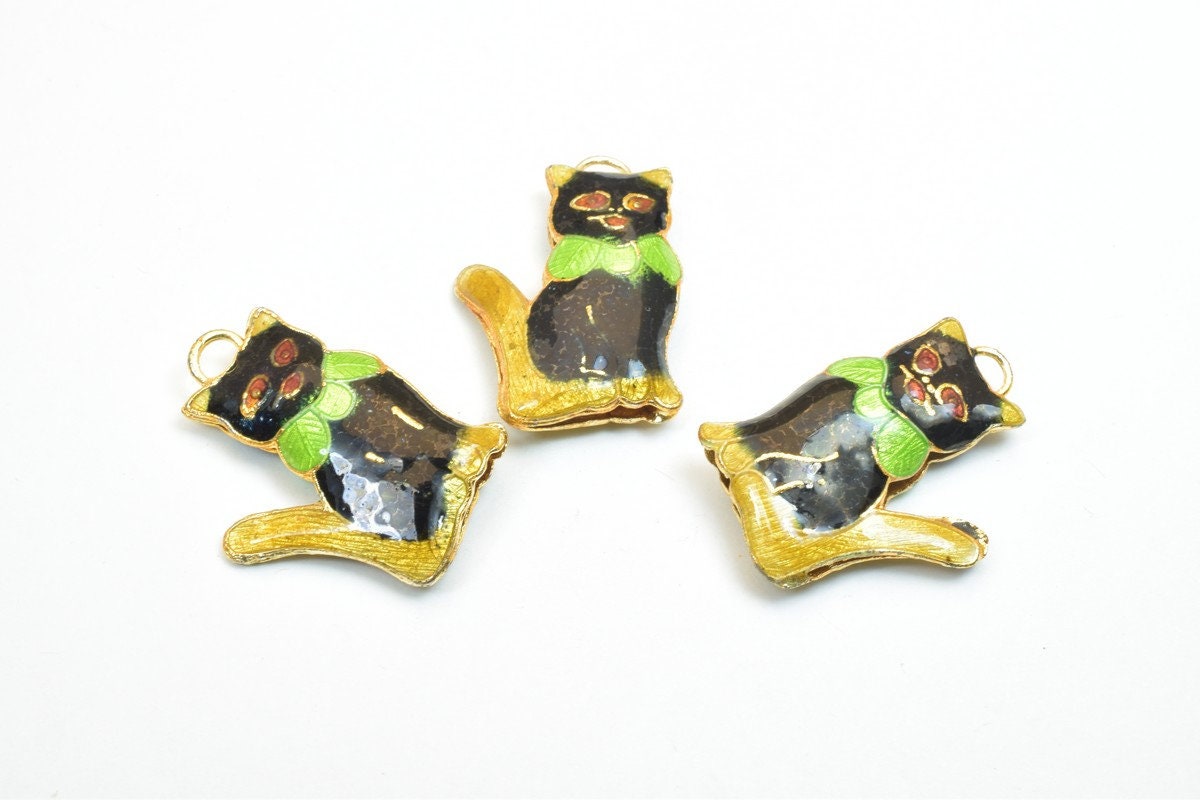 3 PCs Cat Cloisonne Pendant Animal Beads Size 27.5x20mm Thickness 5mm Enamel Design Sweater Chain Charm For Jewelry Making...