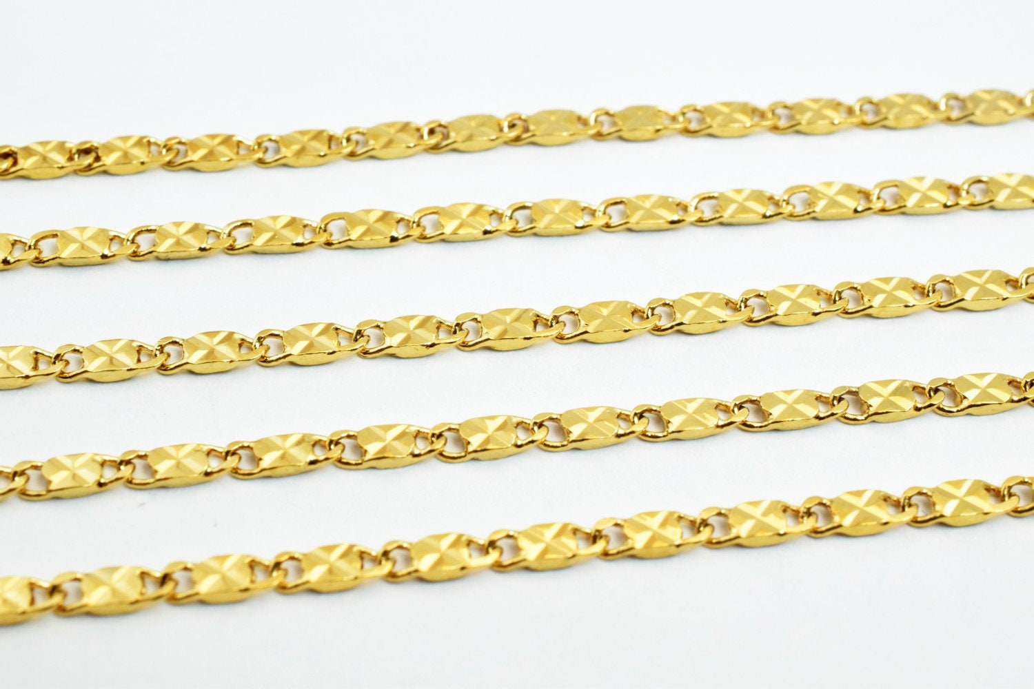 18K Gold Filled Chain: Electroplated Jewelry Supply, Tarnish Resistant Finish (2.5mm Cable, Skin Friendly)