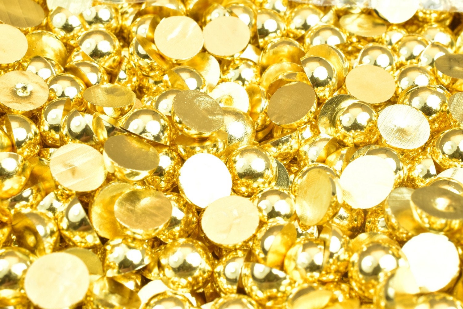 Decoden Flat Back Gold Pearls: Assorted Sizes 4-20mm - Acrylic Half Pearls, DIY Crafting, Shoe and Clothing Decoration