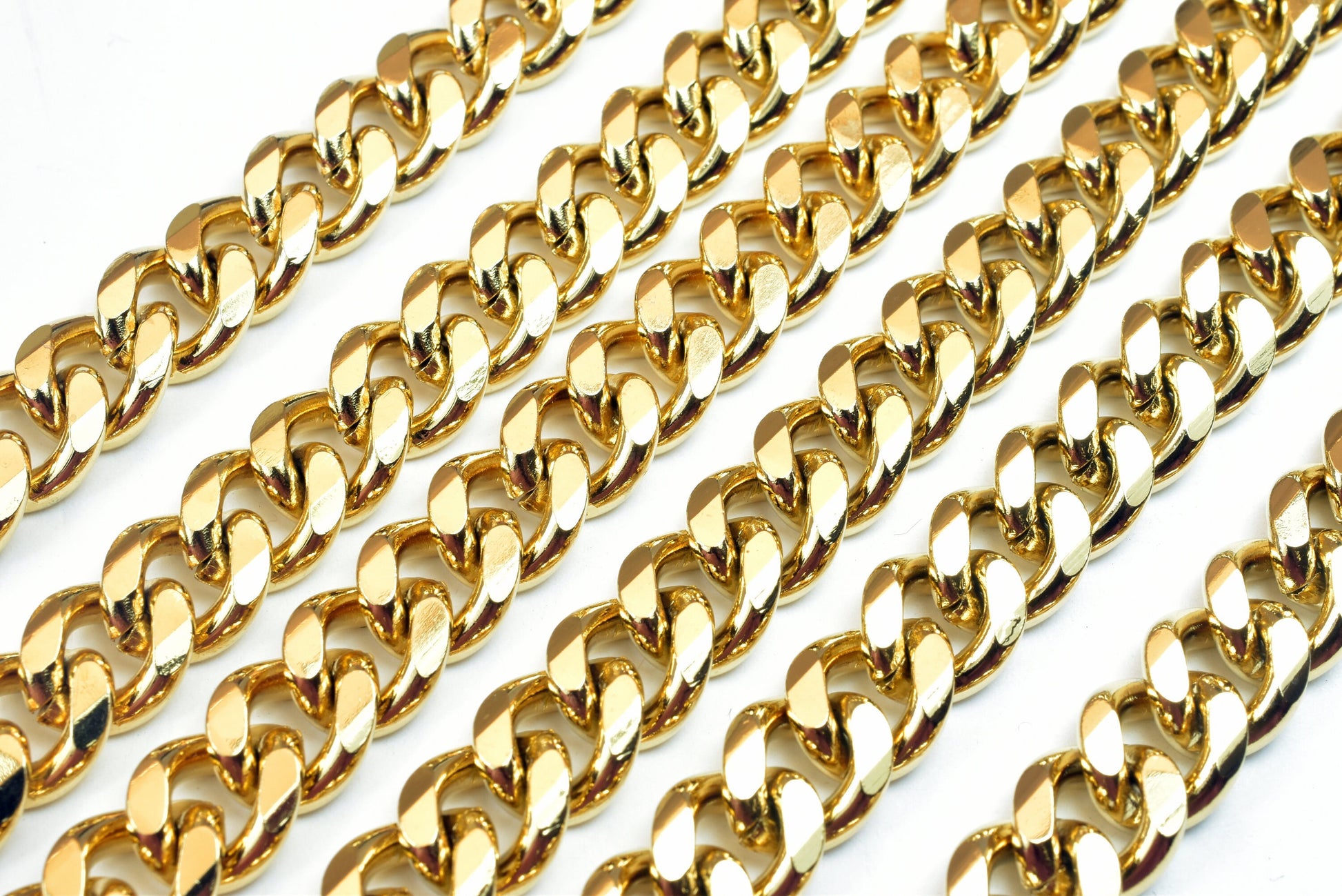 Gold Filled Cuban Chain 18KT Gold Filled Size 23 1/2" Long, 9mm Width, 4mm Thickness, Gold Filled Finding Chain For Jewelr...