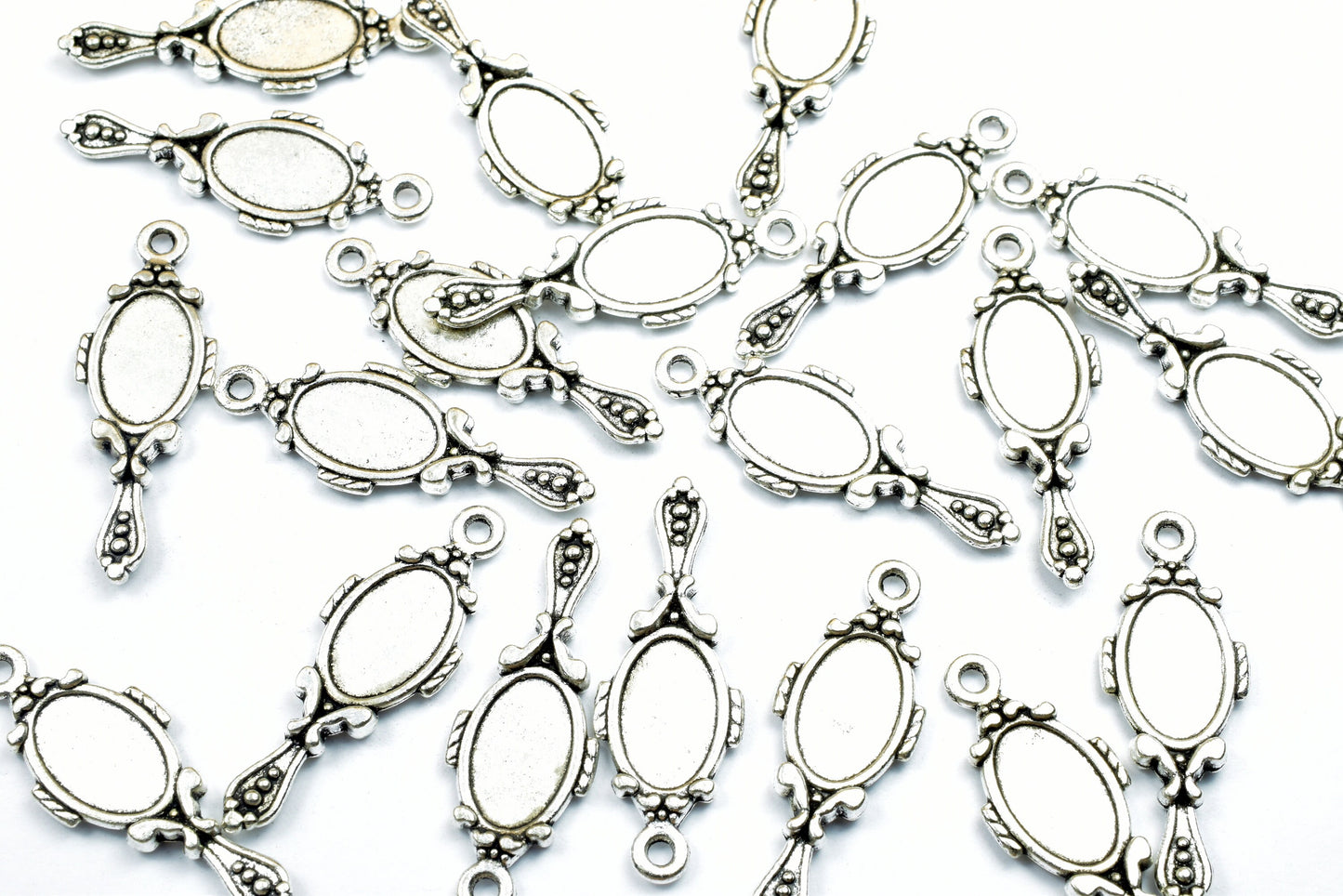 18PCs Hand Mirror Charm Antique Tibetan Silver Tone Double Face Charm Size 27x10mm 1.5mm JumpRing Fashion Finding Pendant...
