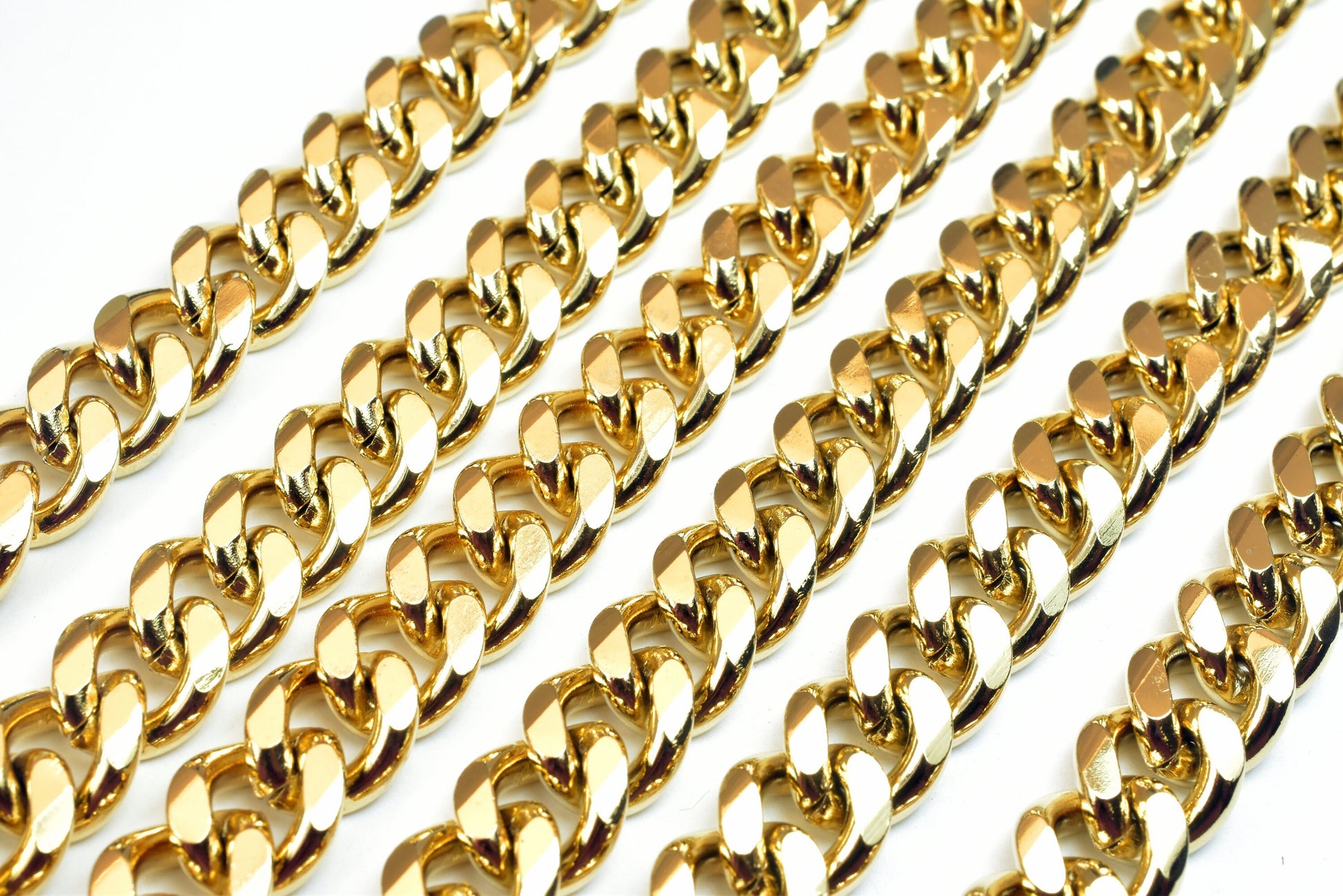 Gold Filled Cuban Chain 18KT Gold Filled Size 23 1/2" Long, 9mm Width, 4mm Thickness, Gold Filled Finding Chain For Jewelr...