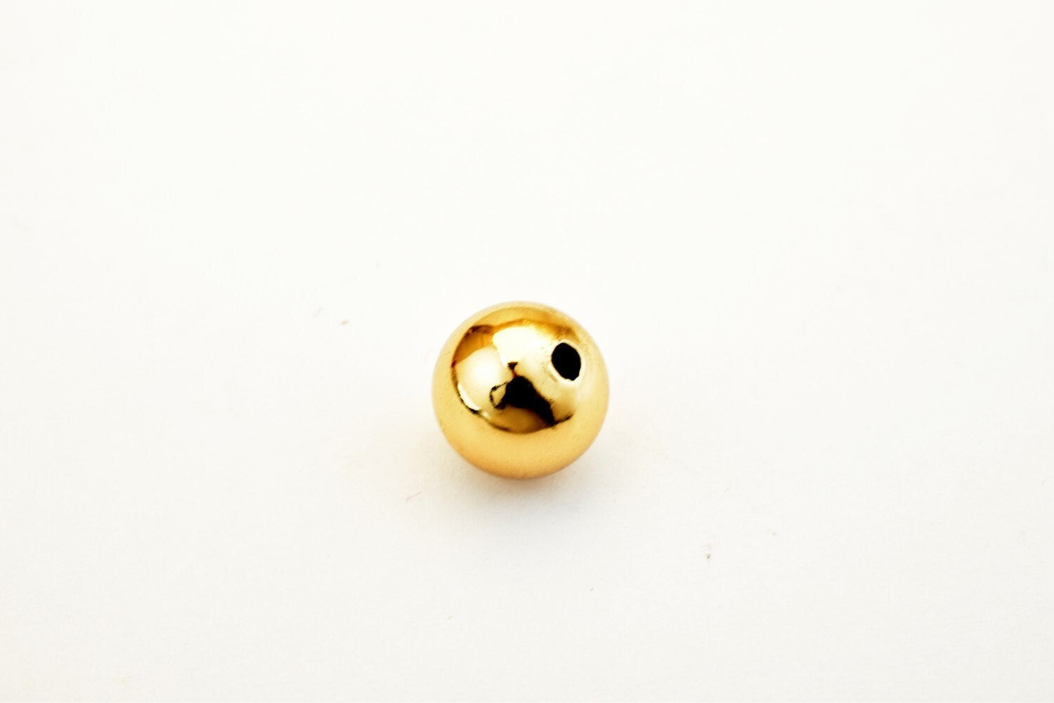 18k Gold Filled Alternative Beads: Heavy EP Plain Round Beads, Gold Filled Alternative Finish | Stainless Steel Base, Multiple Sizes 4-8mm