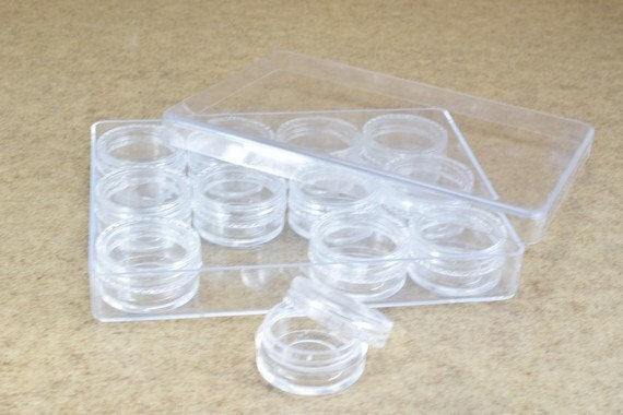 Plastic storage organizer container box case, 12 compartments for beads/charms/beads size 4.75x3.75x0.6 inches, 123x93x12m...