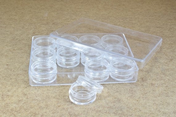 Plastic storage organizer container box case, 12 compartments for beads/charms/beads size 4.75x3.75x0.6 inches, 123x93x12m...