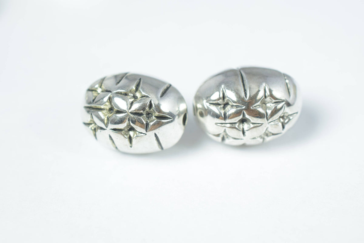 16x22mm Oval  Silver Plastic Resin Textured, 2mm hole size Beads/Plastic Beading Tools/Resin/Beads/Macrame Beads/Oval Bead...
