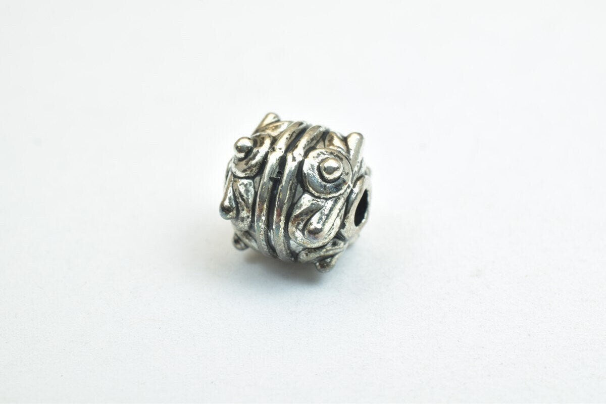 Antique Silver Beads Set: Mixed Green Gold and Silver Tones, Vintage Style (7mm Diameter, 1mm Hole, Base Metal Alloy)