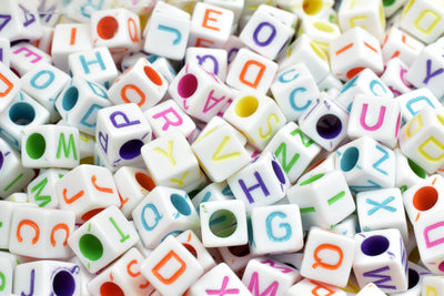 2000 PCs Alphabet Letters acrylic beads MultiColor plastic beads size 6mm with large hole Size 3mm Hole for bracelet For J...