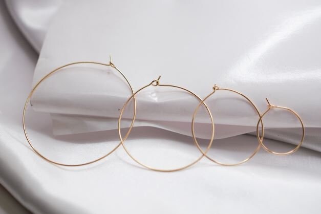 Wire Hoop hook Earring 18K Gold Filled Look, Size 20mm/30mm/40mm/50mm Thickness 0.8mm jewelry making supplies - detail ima...