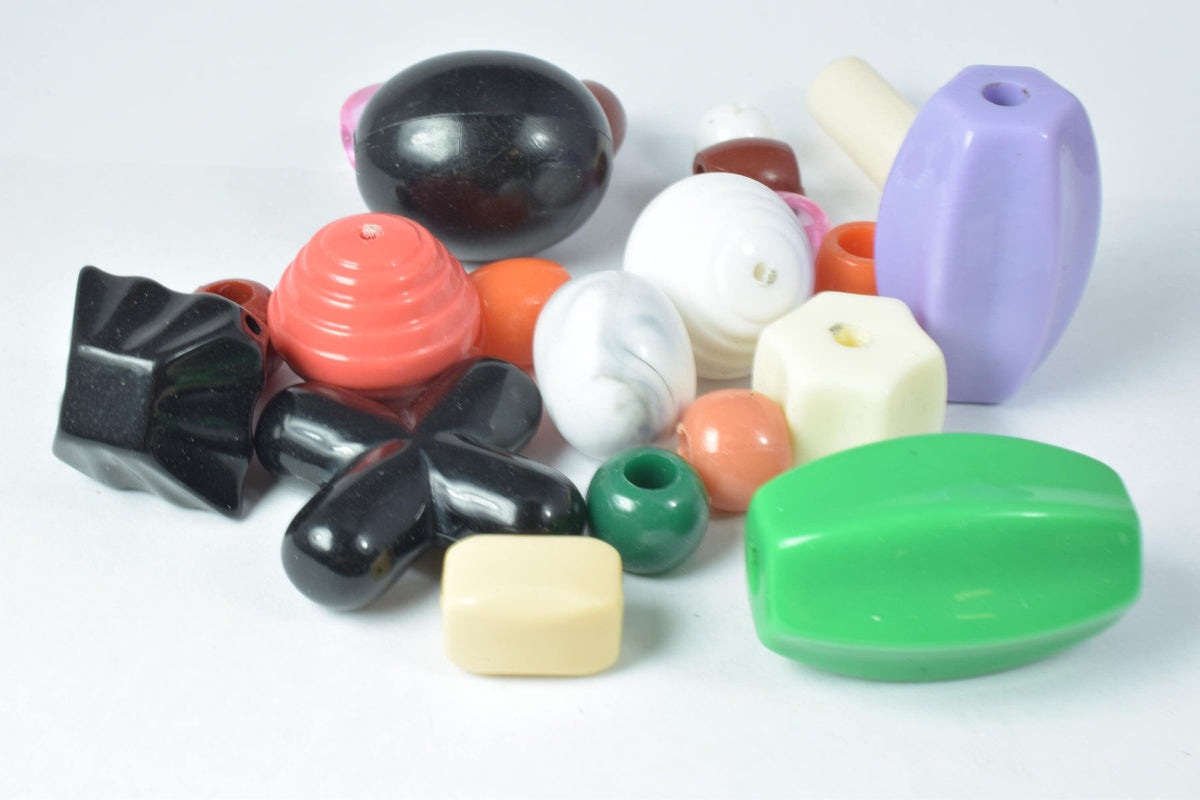 Mixed Sizes Vintage Plastic Beads 100pcs per bag, Random Plastic Beads, All sizes, Wholesale Plastic Beads, Vintage plasti...