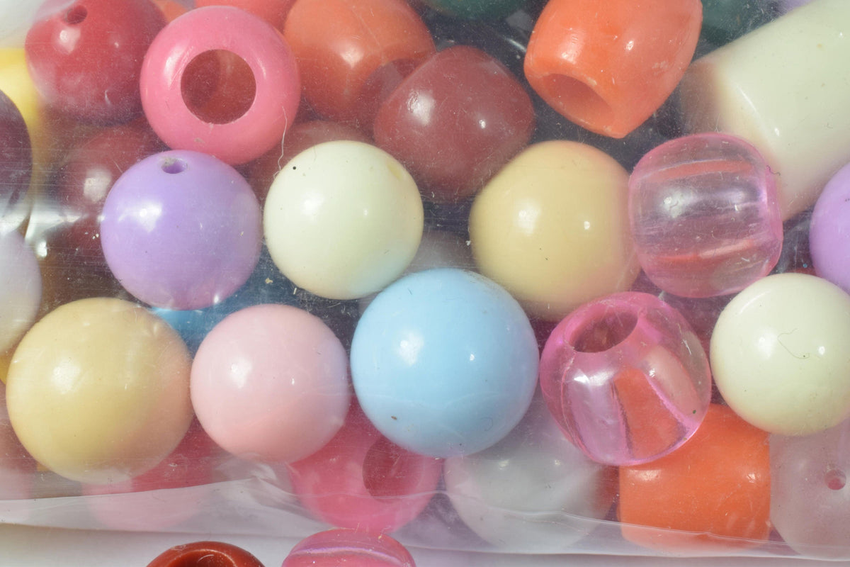 Mixed Sizes Vintage Plastic Beads 100pcs per bag, Random Plastic Beads, All sizes, Wholesale Plastic Beads, Vintage plasti...